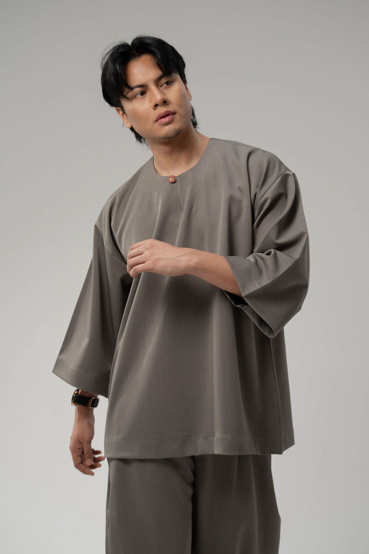 Bentara Baju Melayu in Graphite Grey