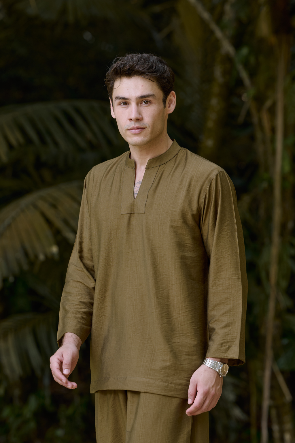 Wiranta Linen Set in Olive