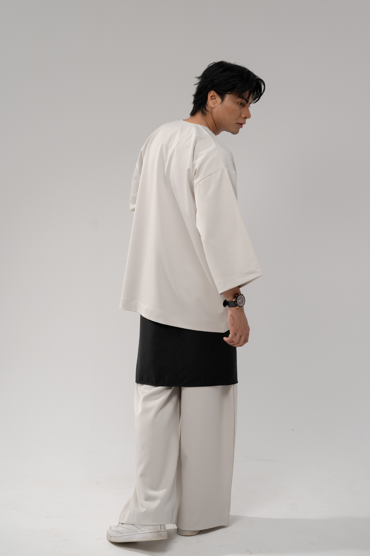 Bentara Baju Melayu in Moonlit Silver