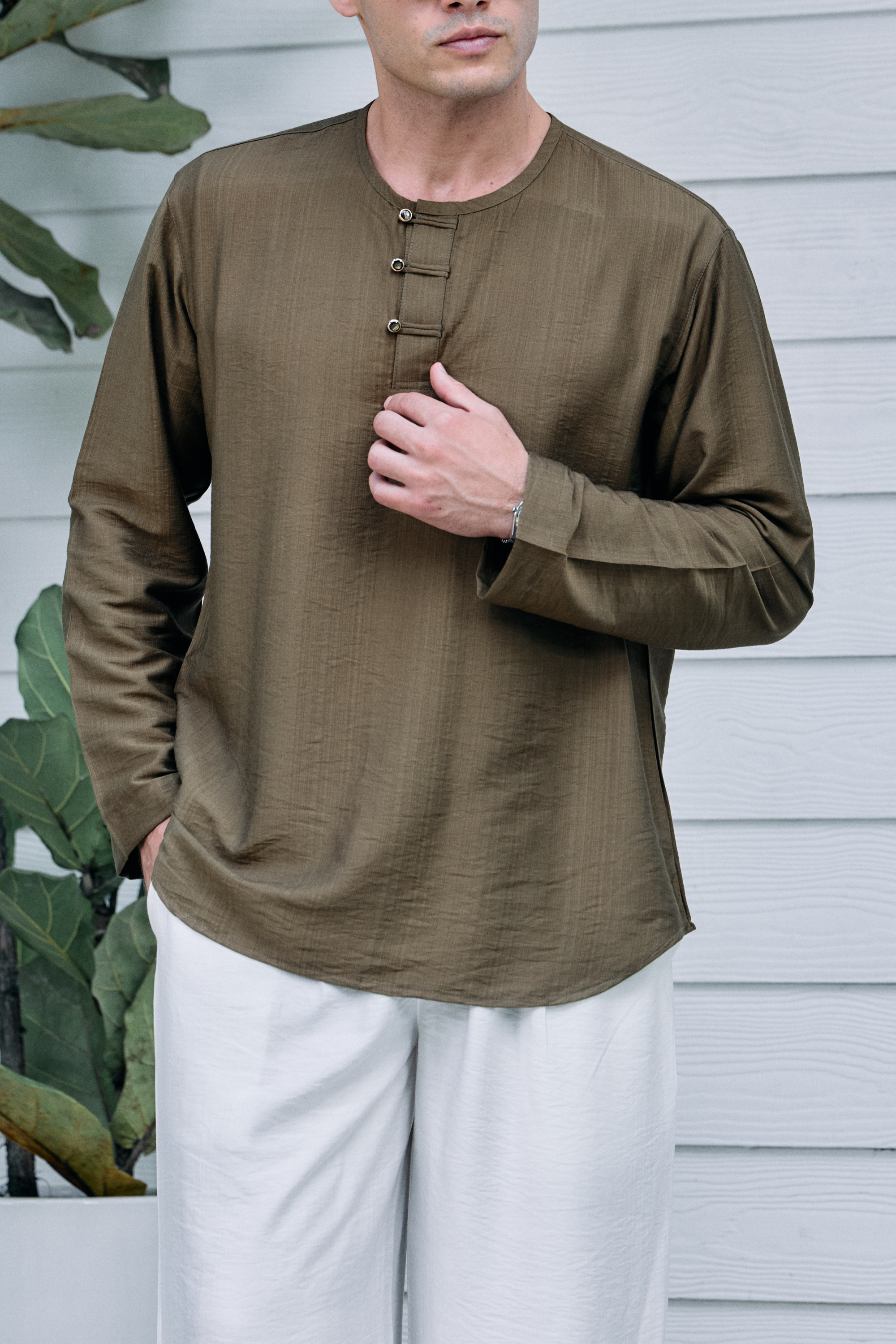 Terra Linen Top in Olive